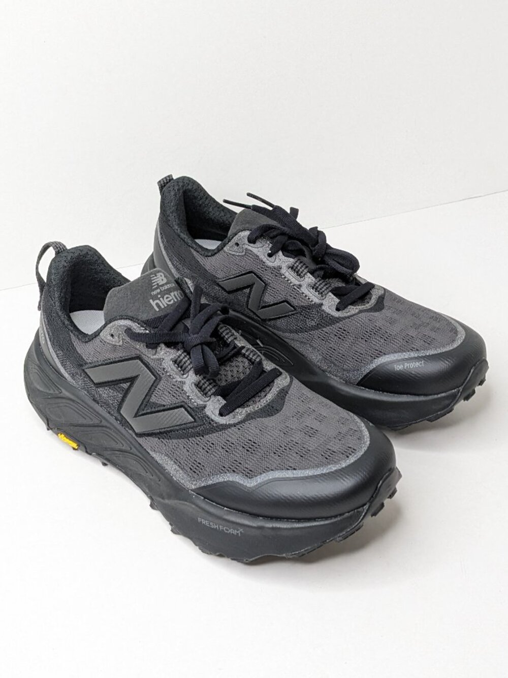 New Balance Fresh Foam X Hierro V9 Trail Running Shoes Black Womens 9.5